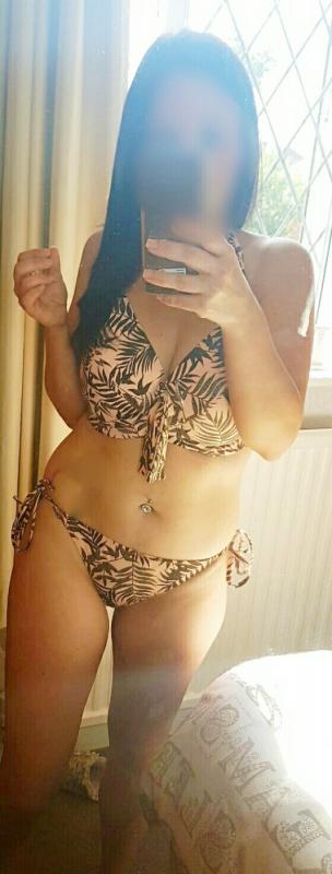 Aria -  32H Busty English Central London Escort