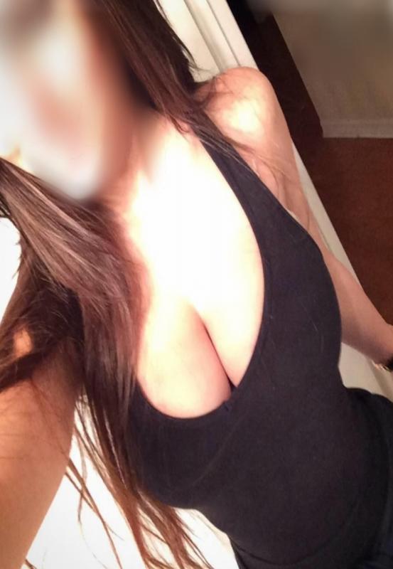 Carli - Slim Tall GFE English Brunette Escort In Bow, East London