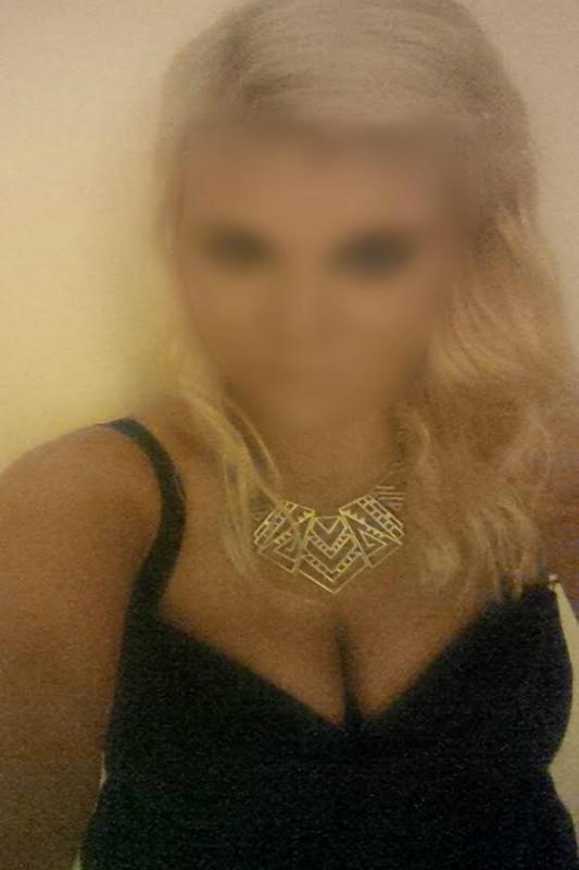 VIP Petite English Escort