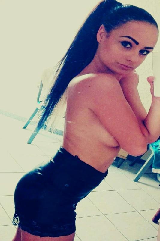 Vanesa - VIP Czech Escort In Central London